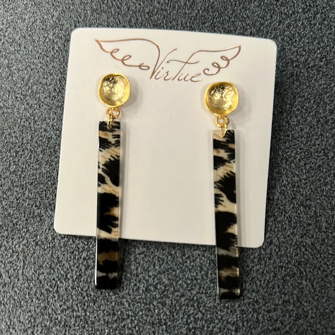 Hammered Bar Earring