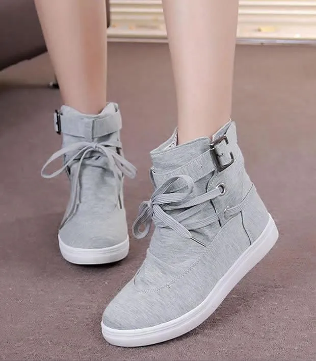 High cut orthopedic sneakers