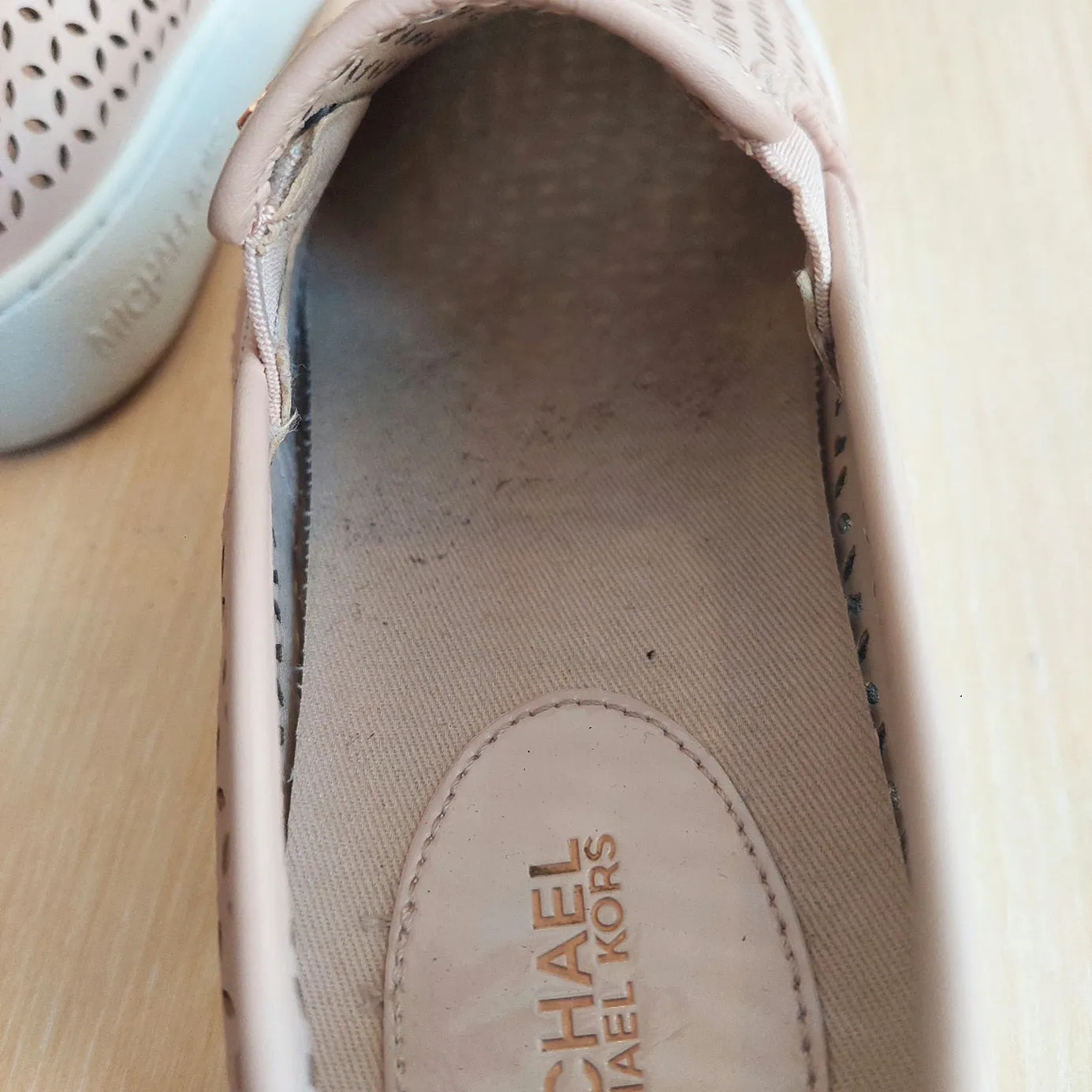 Michael Kors Jem Olivia Slip-on Pink Leather Shoes | Pre Loved |