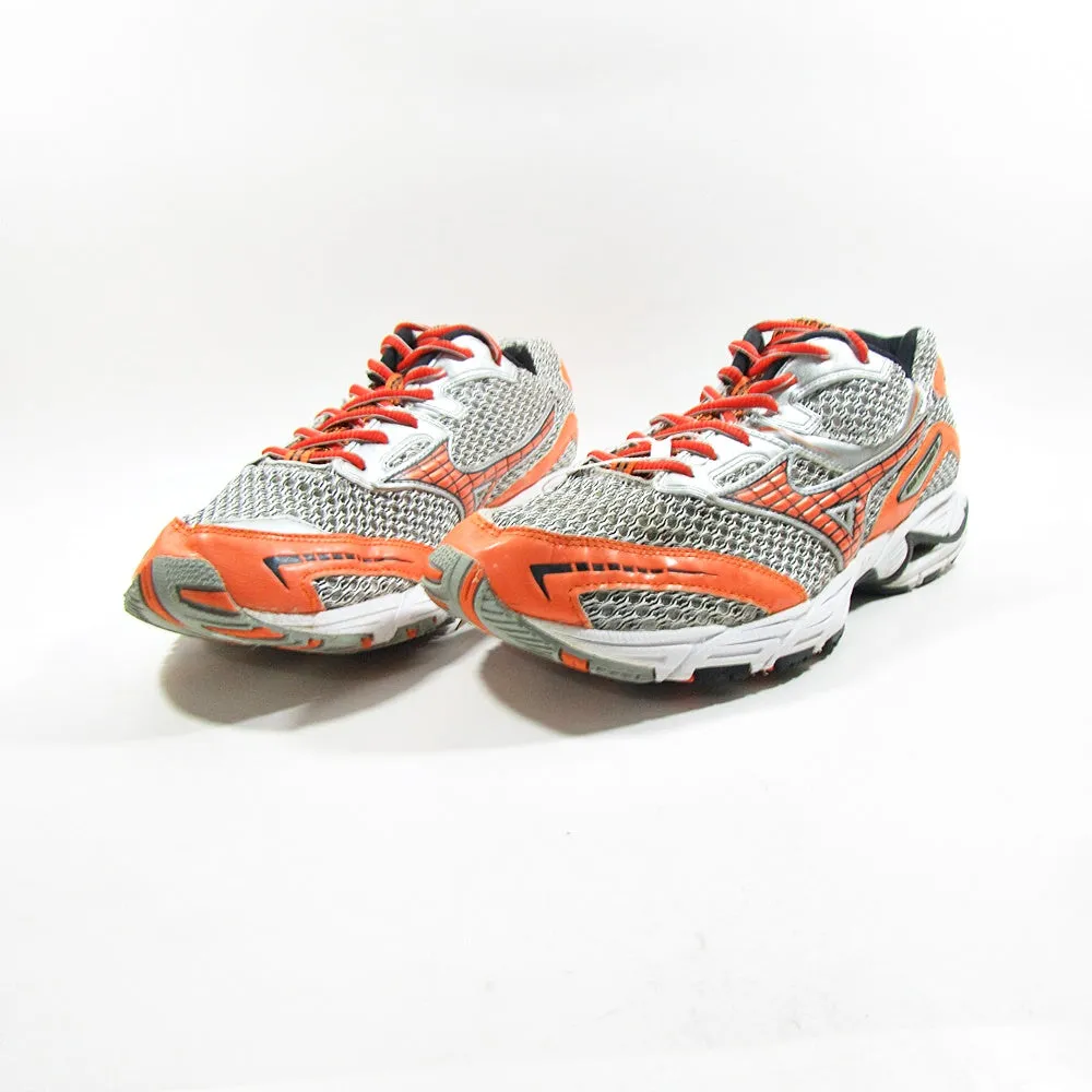 MIZUNO Wave Precision 10