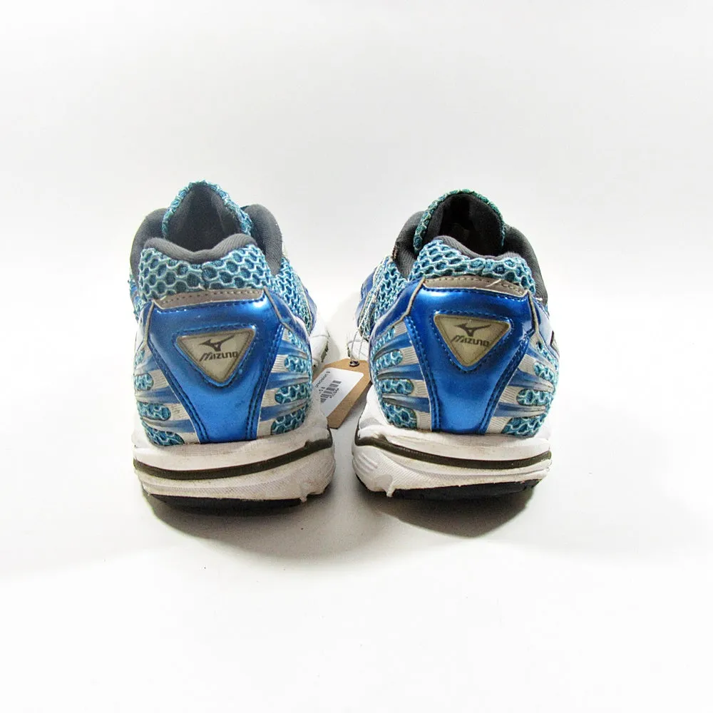 MIZUNO Wave Precision 9