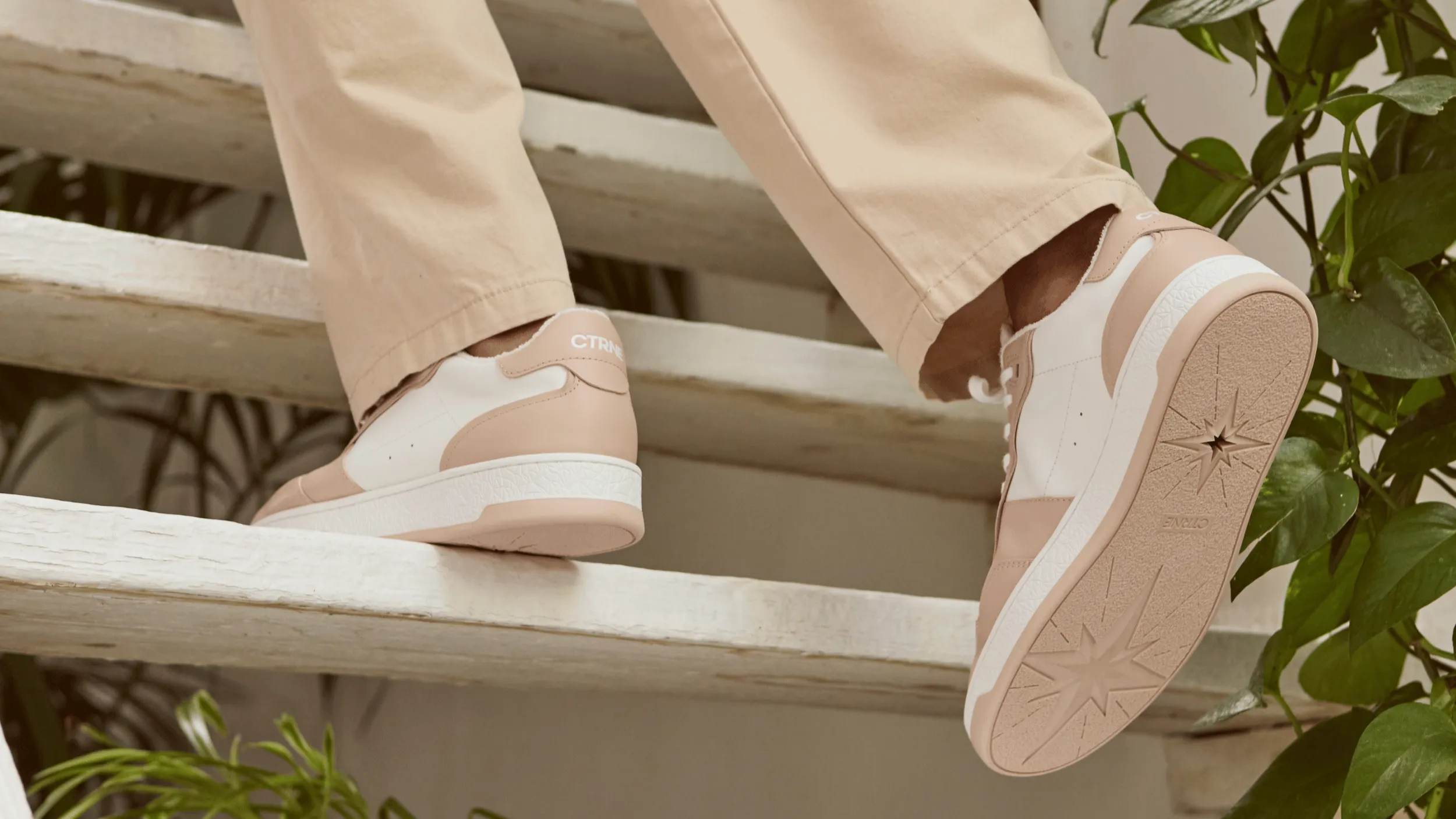 Orgonite Manifest Sneaker in White/Pink/Leather