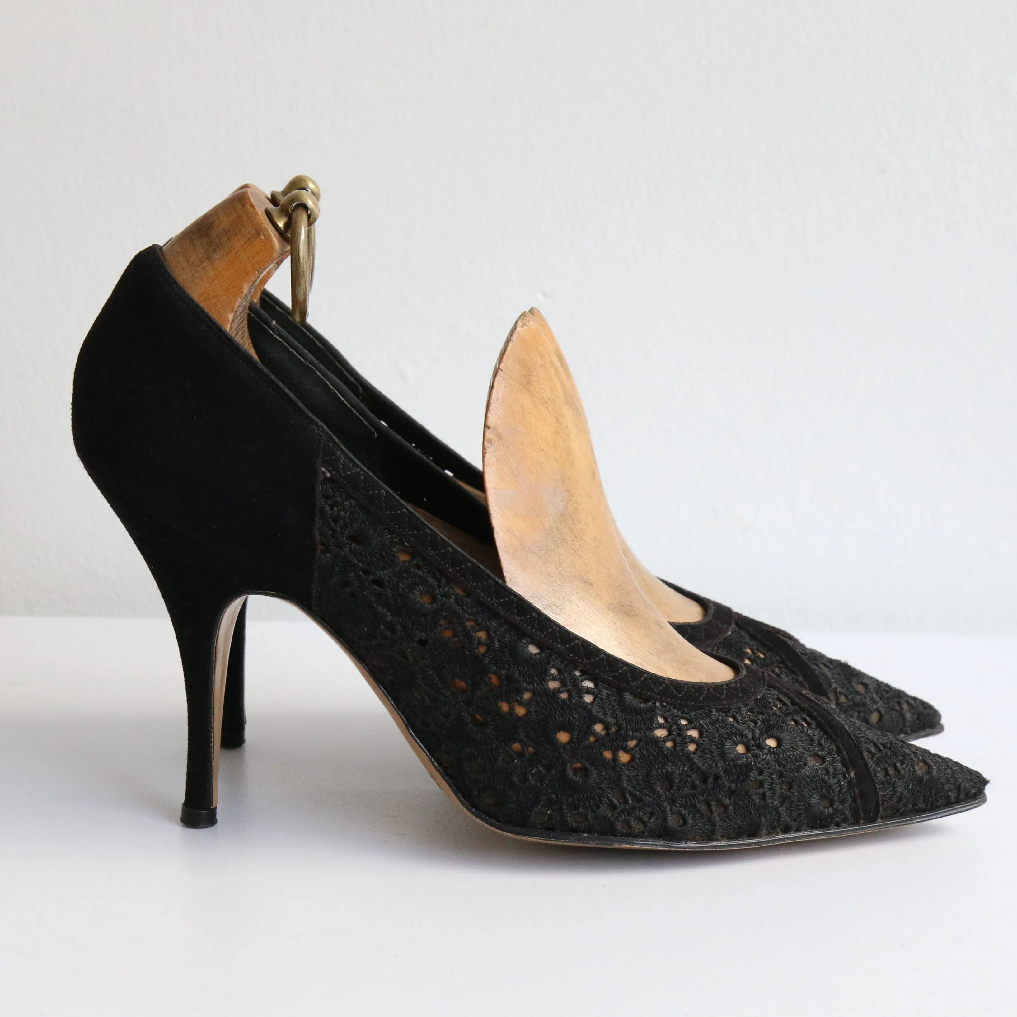 "Broderie Anglaise" Vintage 1950's Black Stiletto Shoes UK 4 US 6 EU 37