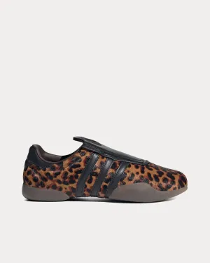 Taekwondo Mei Brown / Core Black / Gum On Sneakers