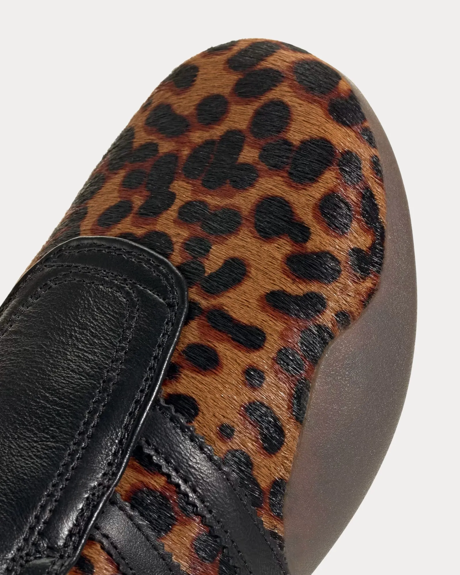 Taekwondo Mei Brown / Core Black / Gum On Sneakers