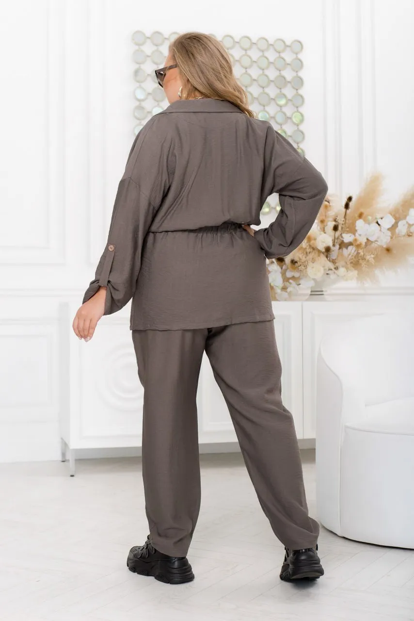 Two-piece set made of linen blend