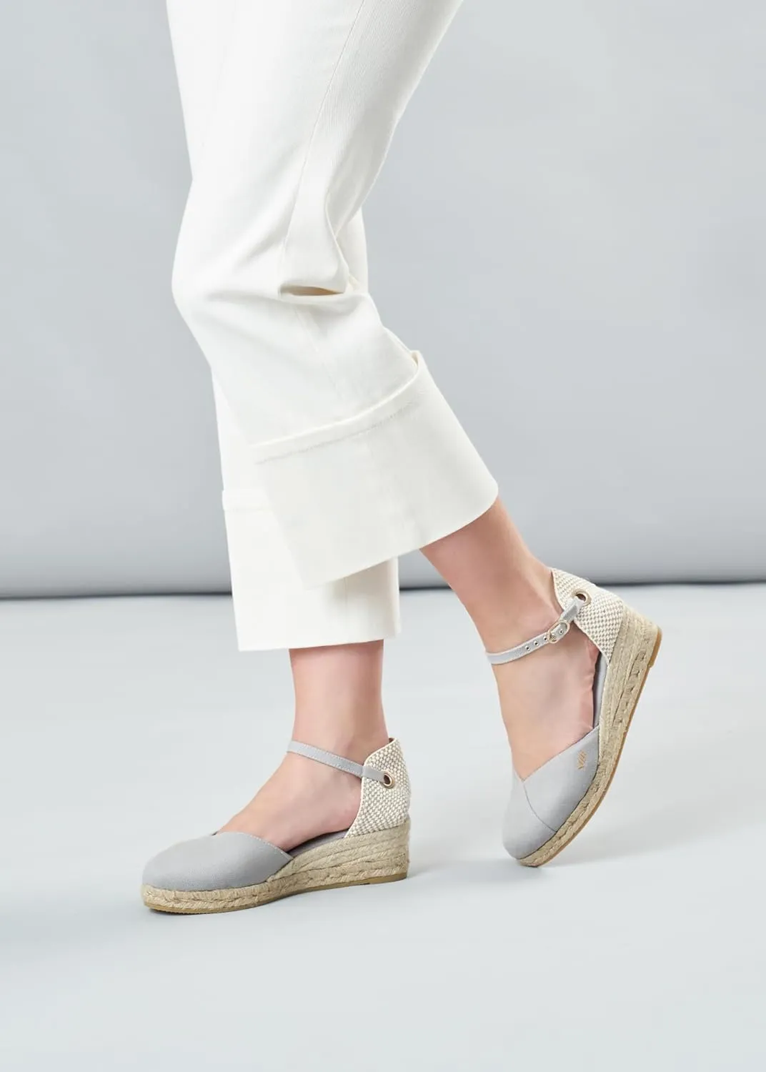 Viscata Pubol Espadrille Canvas Low Wedges with Ankle Strap Spain Handmade 2 Heel Women's Sandals with Breathable Organic Cotton Canvas and 100% Natural Jute for all Occasions: Casual, Work, Party